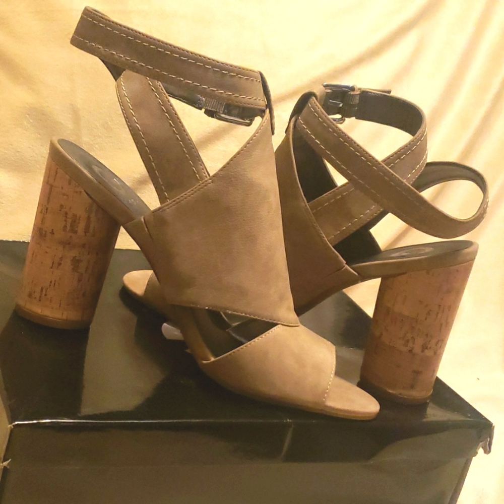 Women  shoe